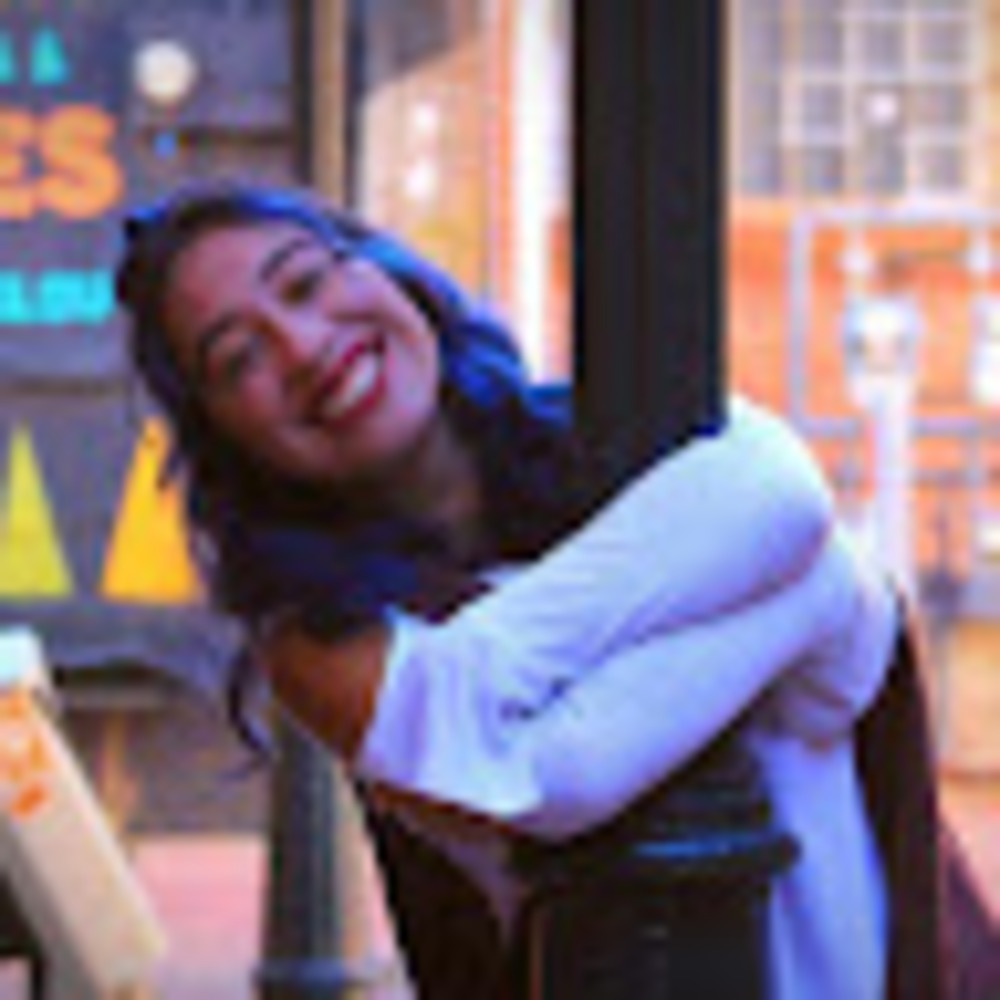 Meet your Posher, Mia